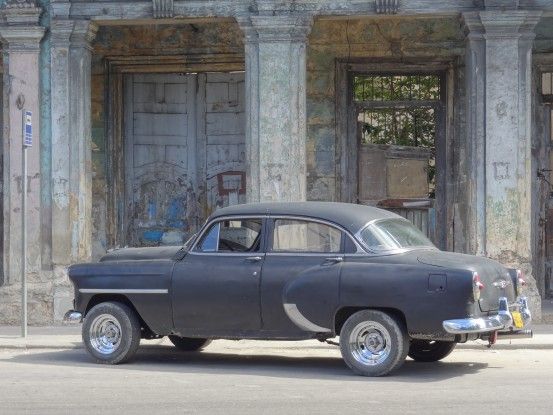 Cuba: Voiture ancienne du coté de La Havane
