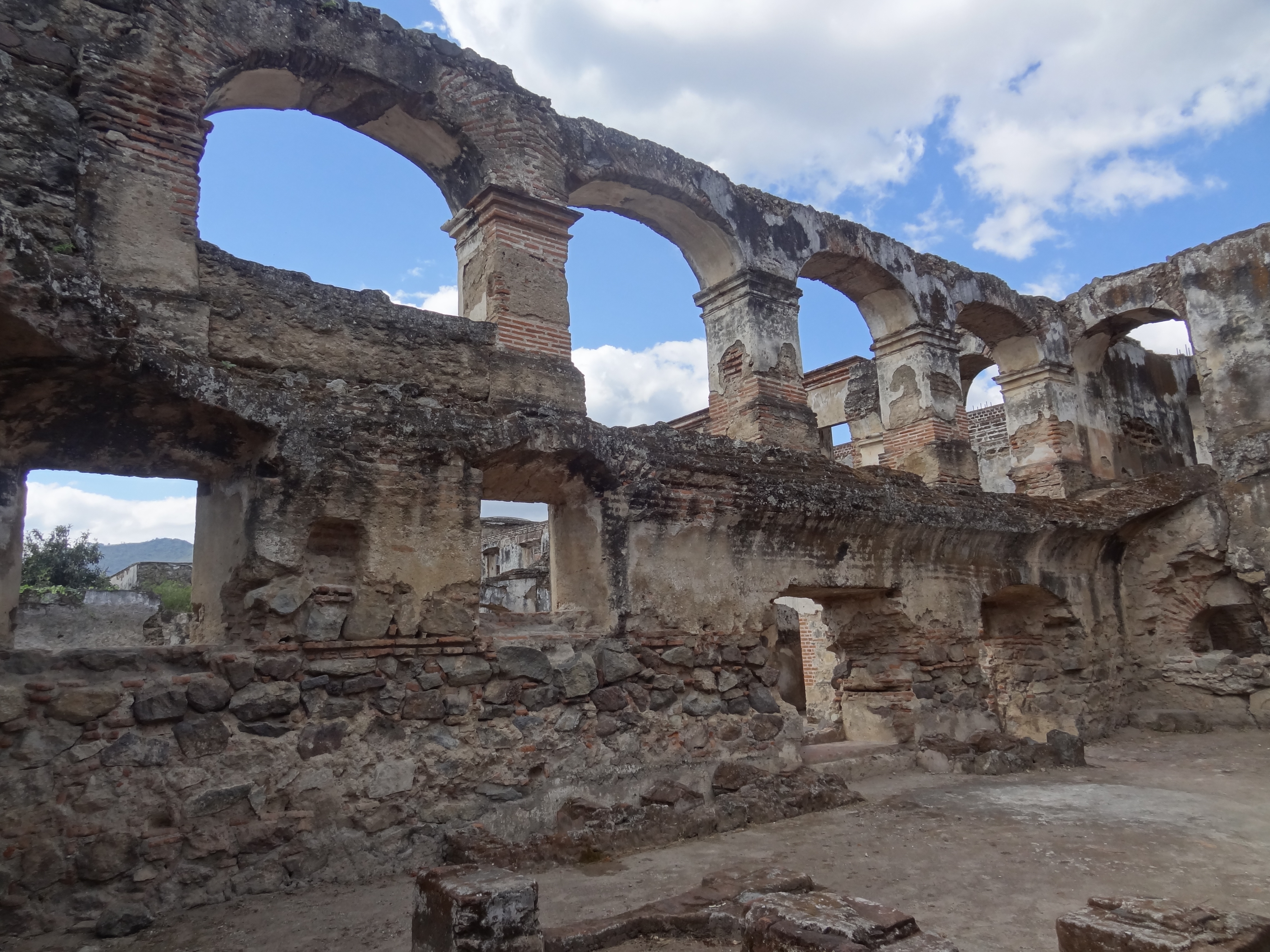 Voyage au Guatemala: Decouverte des ruines de la ville d'Antigua inscrite au Patrimoine Mondiale de l'Unesco.