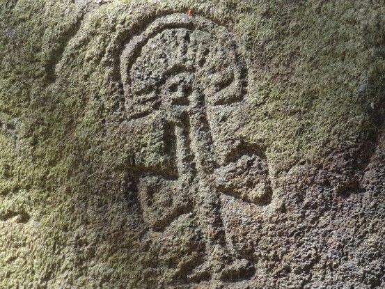 Superbe dessin symbolique gravé sur la roche que l'on appel Petroglyphe sur l'Ile d'Ometepe au Nicaragua.