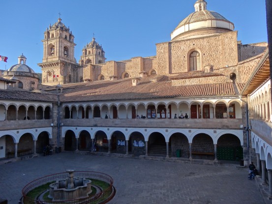 perou-cuzco-inca-travel-voyage-ville-coloniale