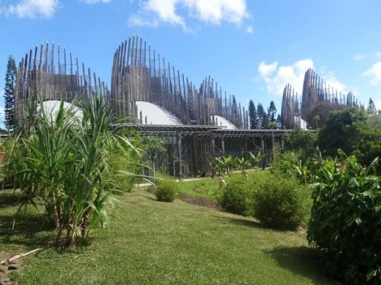 Voyage en Nouvelle-Caledonie: Le Centre Culturel Jean-Marie Tjibaou est exceptionnelle. 