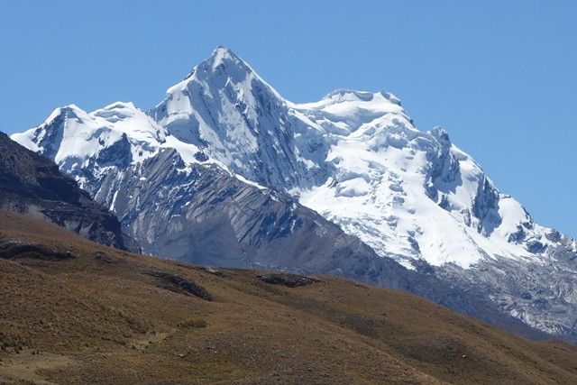 Perou-Huaraz: Sur la route en direction du Glacier Pastouri.