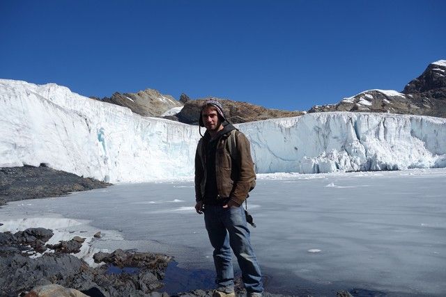 Perou-Huaraz: Sur la route en direction du Glacier Pastouri. 