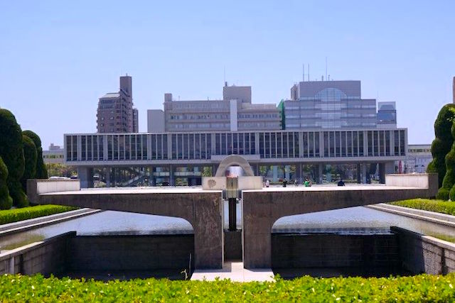 Le musée de la paix à Hiroshima est à visiter pour comprendre les consequences de la bombes atomique. Photo blog voyage tour du monde https://yoytourdumonde.fr