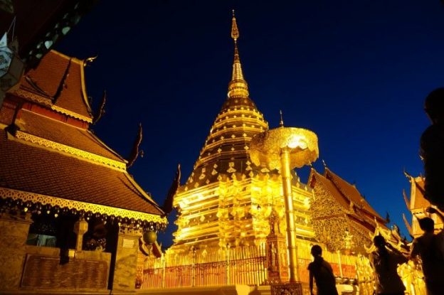 temple-thailande-bouddhiste-travel-voyage