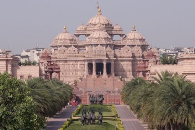 Swaminarayan Akshardham est un temple qui se trouve à New Delhi en Inde photo blog voyage tour du monde https://yoytourdumonde.fr