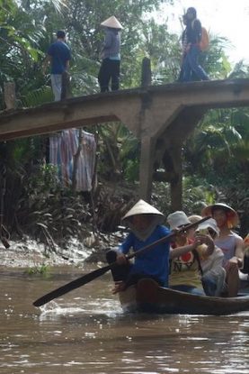 Canaux transversaux sur le Delta du Mekong blog http://yoytoudumonde.fr