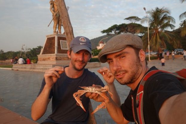 A la decouverte des crabes bleus de Kep au cambodge. A decouvrir sur mon blog de tour du monde https://yoytourdumonde.fr