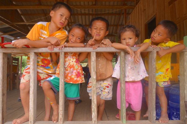 Laos vang vian photo blog voyage tour du monde https://yoytourdumonde.fr